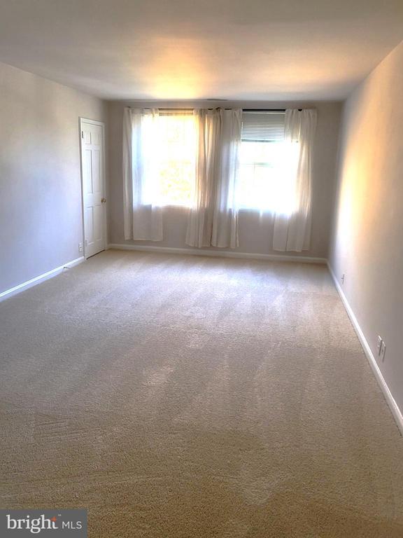 Foto del edificio - 3279 S Stafford St