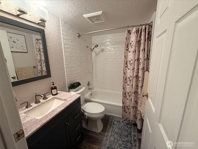Foto del edificio - 6722 112th Ave NE