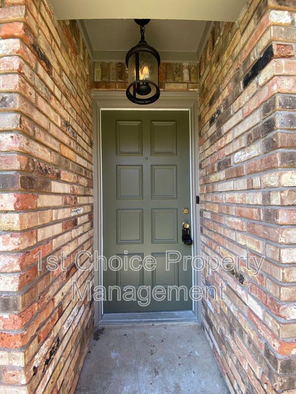 Foto del edificio - 2311 Kingsford Ct