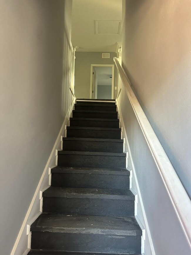 Foto del edificio - 105 N Davis St