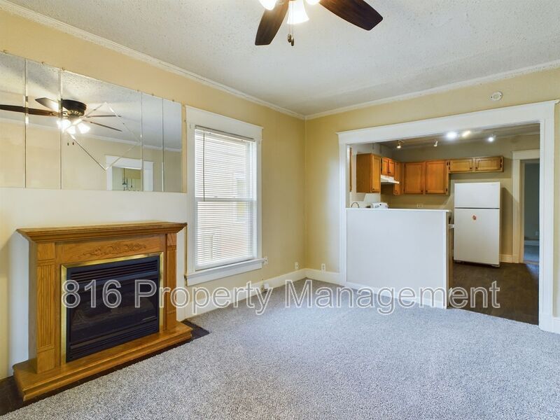 Primary Photo - 2424 Norton Ave