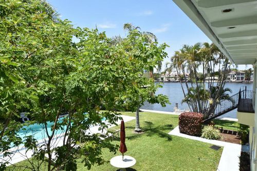 Building Photo - 414 Seasage Dr