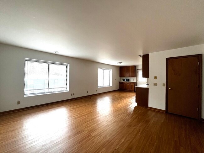 Foto del edificio - 30 Nathan Drive