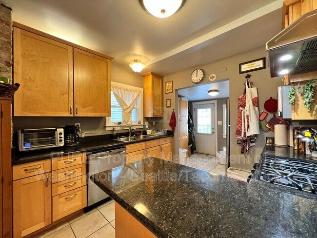 Foto del edificio - 1232 S Ainsworth Ave