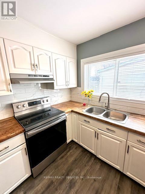 Photo du bâtiment - 74 Crowland Ave