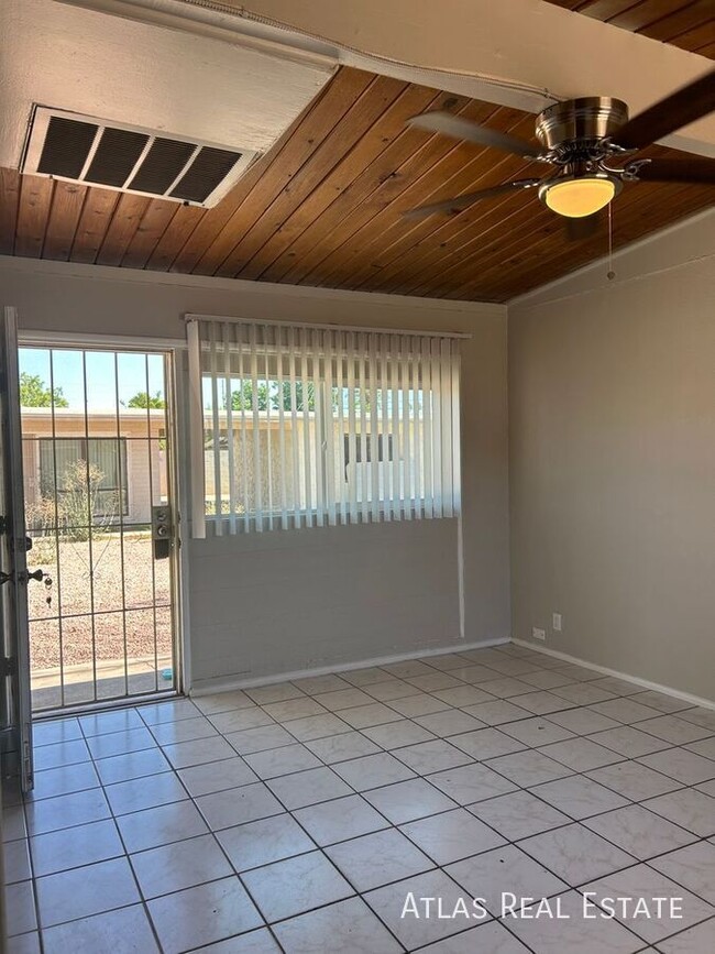 Building Photo - ***One Month Free*** 1 bed 1 Bath in Mesa