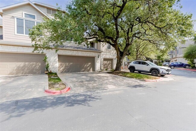 Foto del edificio - 4501 Whispering Valley Dr