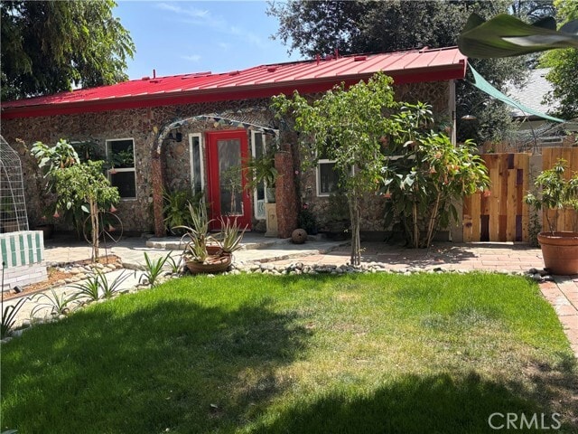 Building Photo - 1802 N Raymond Ave