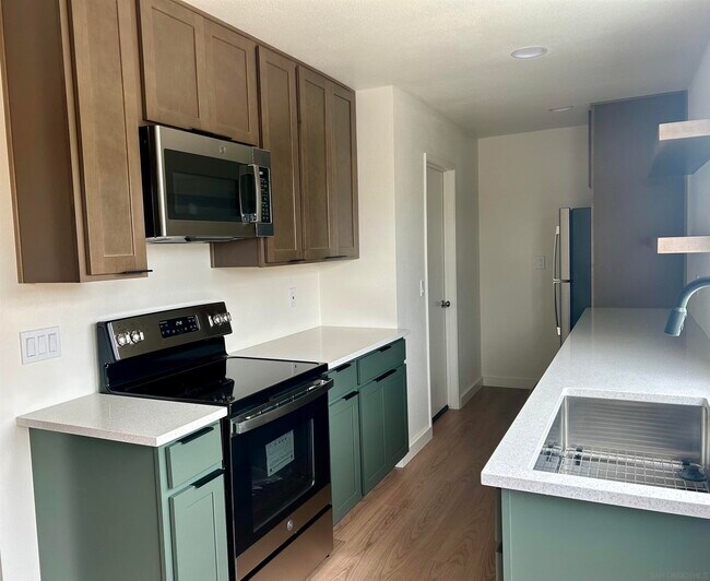 Foto del edificio - 483 Bay Meadows Way
