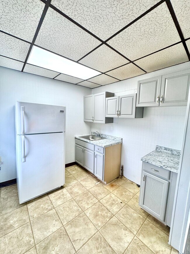 Foto del edificio - 295 S 14th St