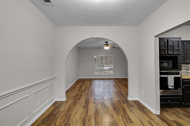 Foto del edificio - 2439 Whitetail Dr