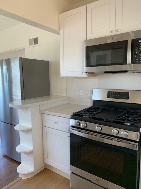 Foto del edificio - 425 Merritt Ave