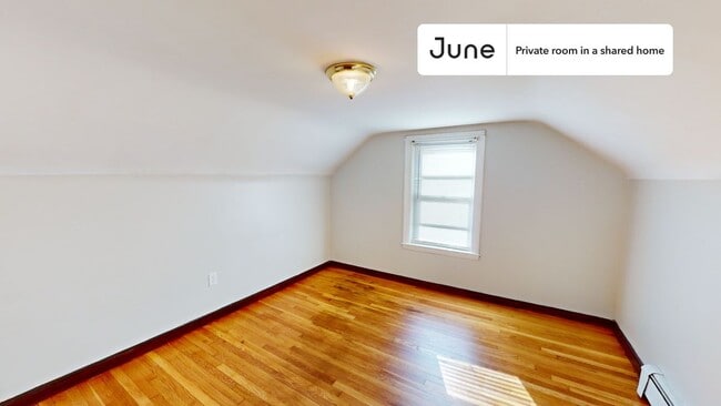 Private bedroom in 4 bed/2 bath Home - Private bedroom in 4 bed/2 bath Home
