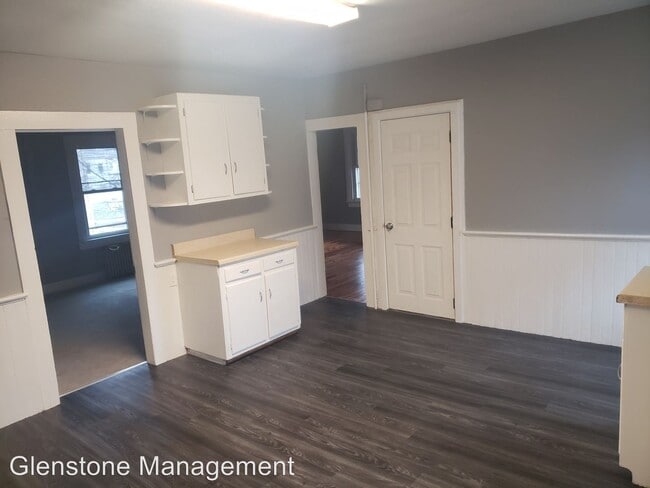 Building Photo - 164 Bunker Ave