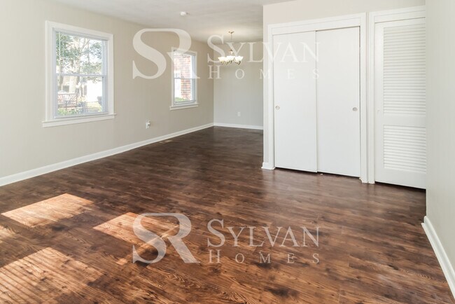 Foto del edificio - The living is easy in this 3 bedroom, 1 ba...