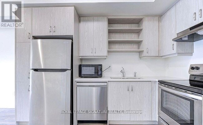 Photo du bâtiment - 2791 Eglinton Ave E