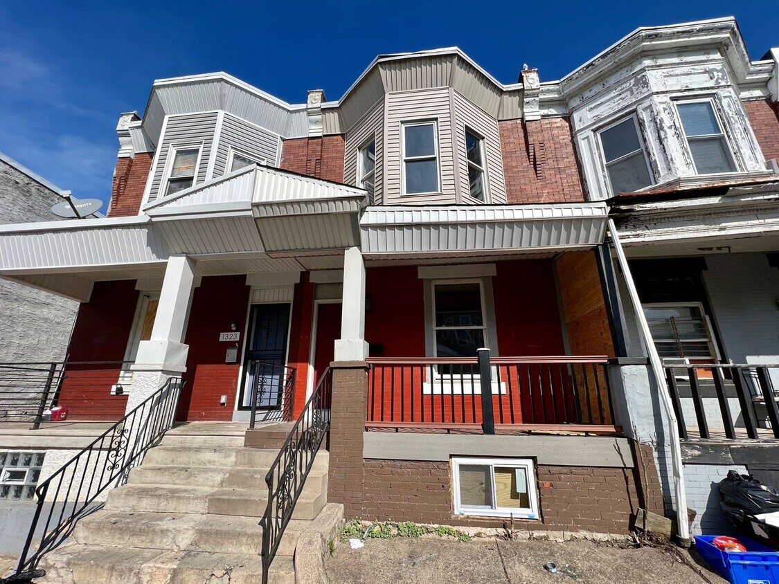 Primary Photo - Beautiful 3-Bedroom Townhome in Kingsessin...