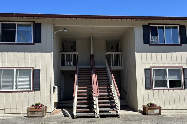 Apartamento frente - 817 25th St