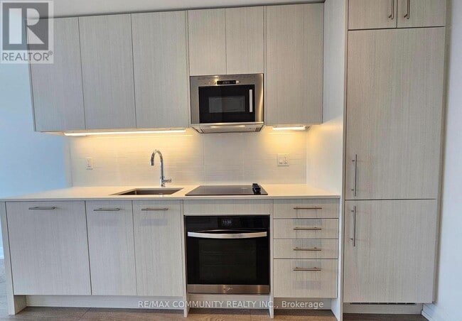 Photo du bâtiment - 286 Main St