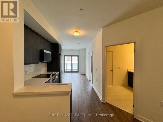 Photo du bâtiment - 51 Clarington Blvd