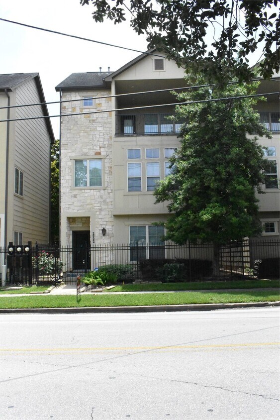 Foto del edificio - 2922 Leeland St