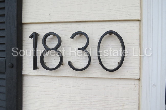 Building Photo - 1830 Virginia Dr