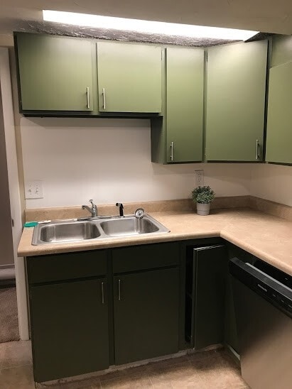 Foto del edificio - 6032 Lakeside Dr