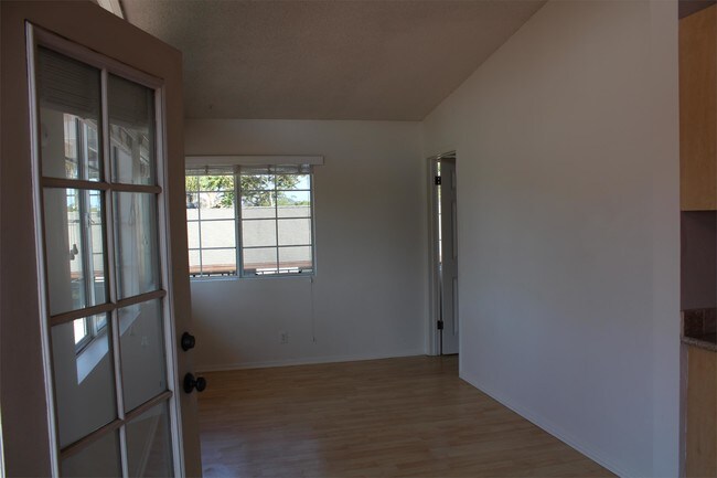 Foto del edificio - 6657 Sueno Rd