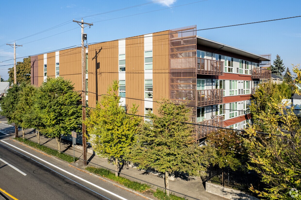 The Overlook Apartments in Portland, OR