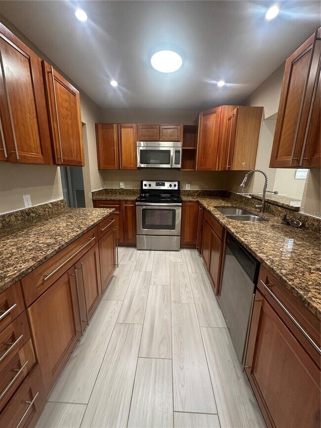 Foto del edificio - 3802 W San Juan St