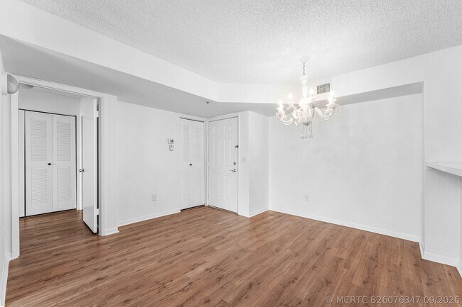 Building Photo - 167 Yacht Club Way