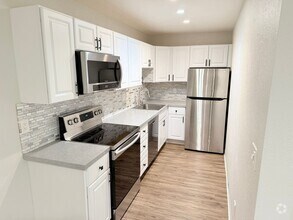 Building Photo - 675 Los Felices Cir W