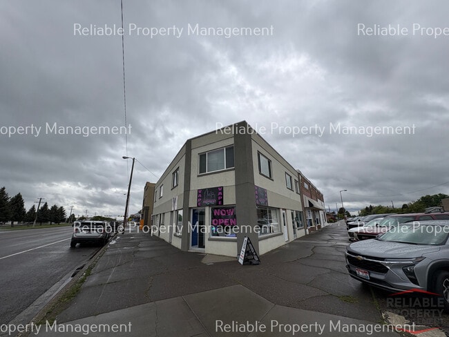 Foto del edificio - 184 W Pine St
