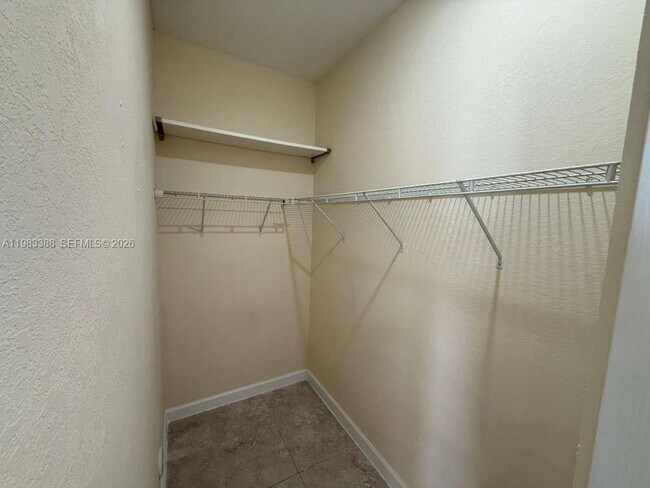 Foto del edificio - 16735 SW 95th St