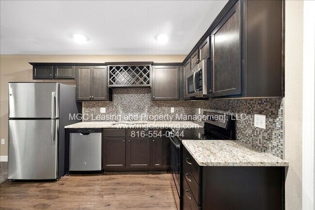 Foto del edificio - Foxridge Townhome - Limited Time Special: ...