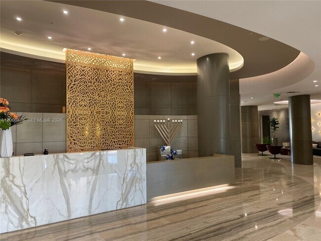 Foto del edificio - 10275 Collins Ave