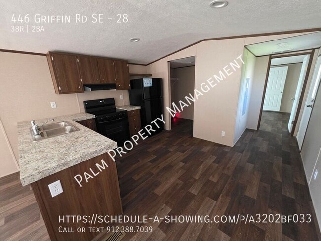 Foto del edificio - 446 Griffin Rd