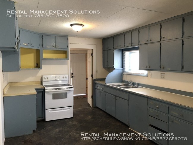 Foto del edificio - 1318 NE Quincy St- 3 BED/1 BATH