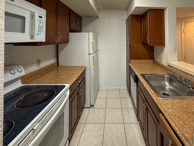 Building Photo - 2986 S University Dr