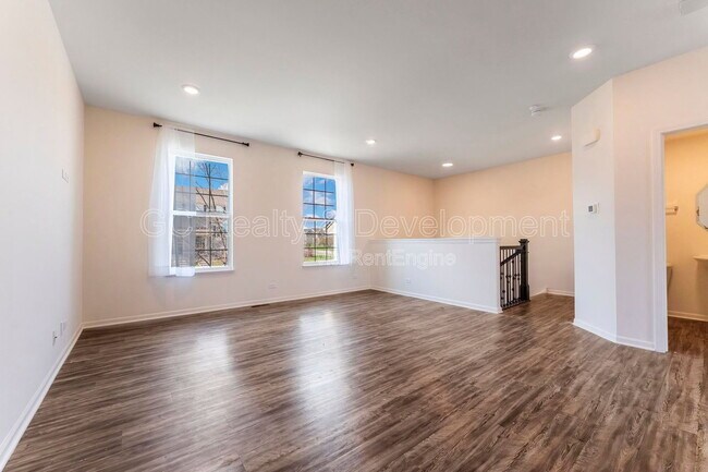 Foto del edificio - 596 Cimmaron Cir