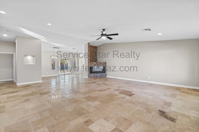 Foto del edificio - 4435 W Windrose Dr