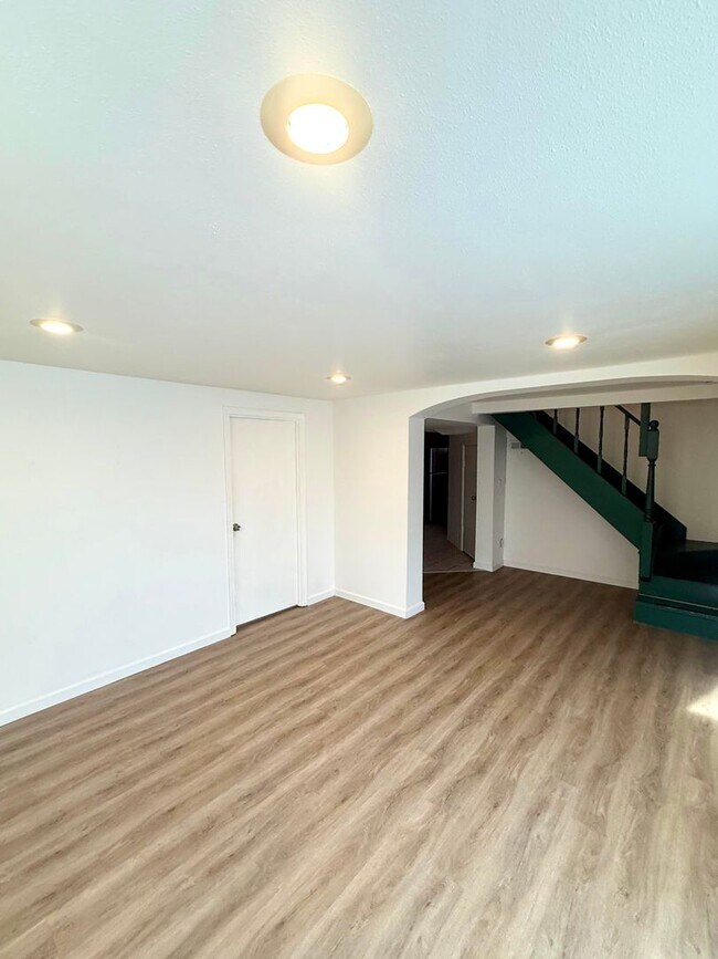 Foto del edificio - Charming 4 Bedroom Whittier Heights Home