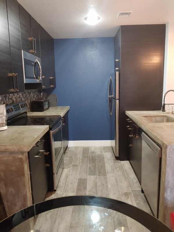 Foto del edificio - 2518 N McCarran St