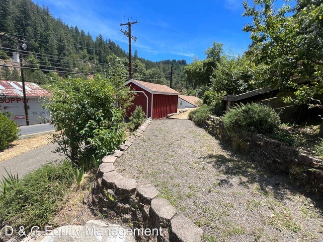 Building Photo - 2 br, 1 bath House - 6175 Cazadero Hwy