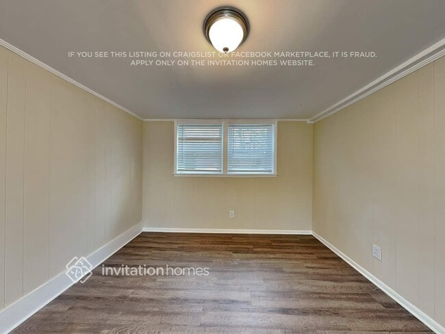 Foto del edificio - 7944 Stallion Dr