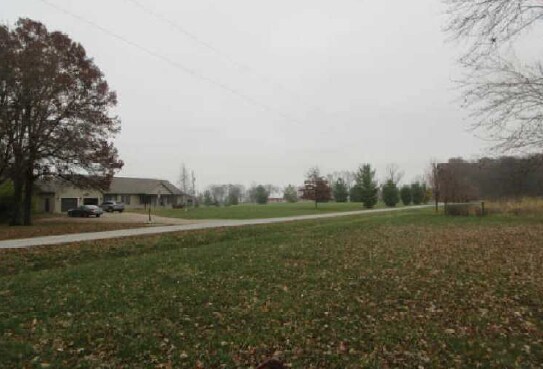 Foto del edificio - 639 Dunn Cir