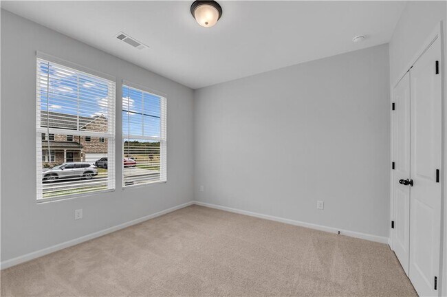 Foto del edificio - 1231 Jordan Brook Dr