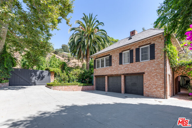 Building Photo - 1001 Rivas Canyon Rd