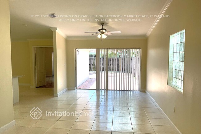 Foto del edificio - 14108 SW 145th Pl