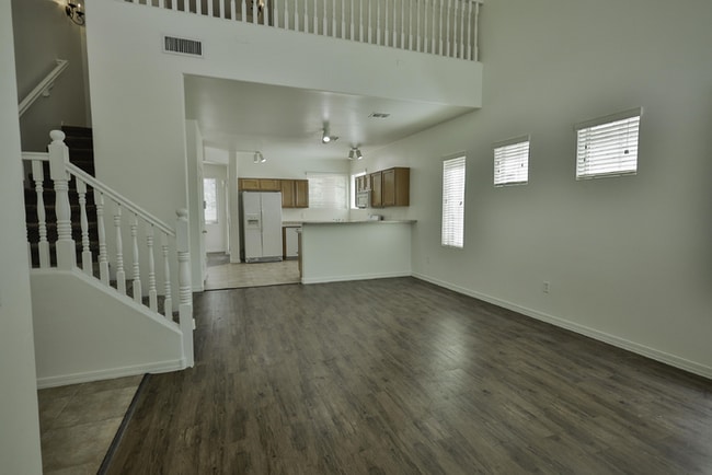Building Photo - Rancho Sahuarita